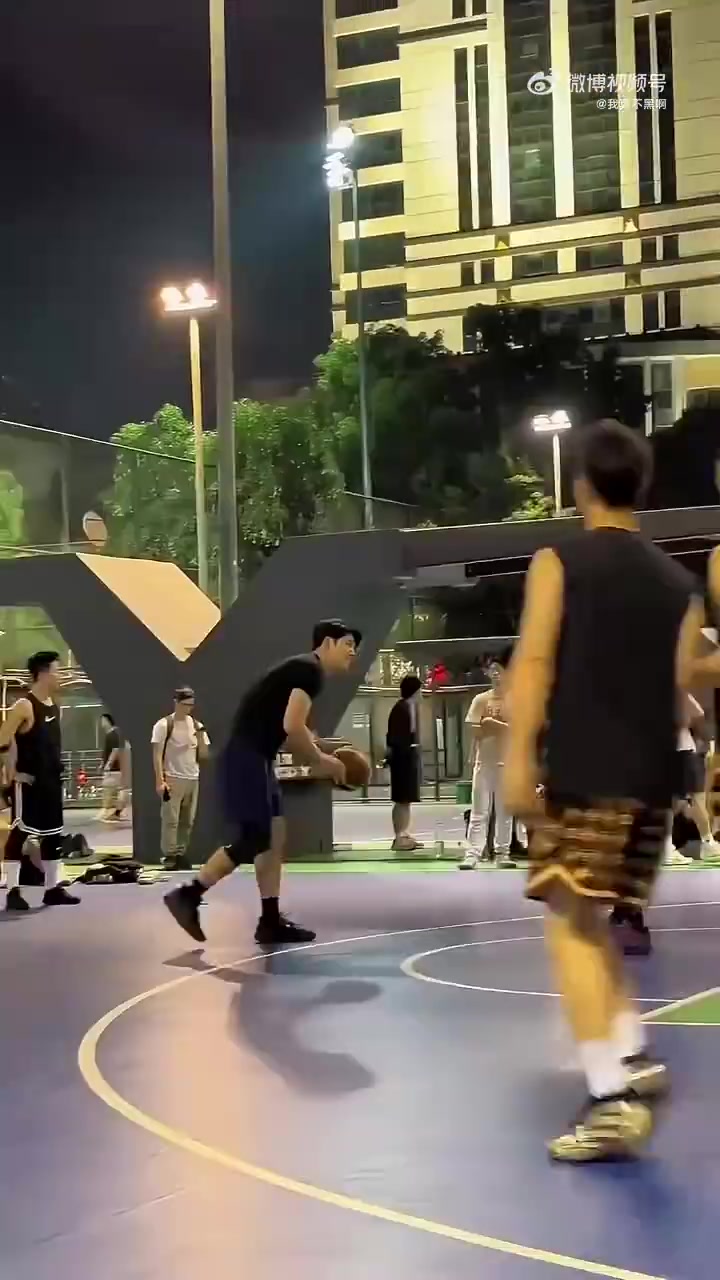 好家伙你们打场野球这